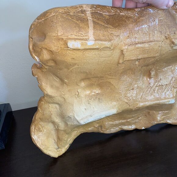 Handmade Pottery Plate With 3-D Pigs Running Through Wheat Field Glazed Signed - Picture 10 of 16